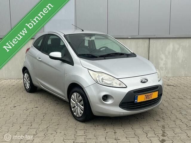Grijs Gebruikt 2009 Ford Ka Titanium Hatchback | € 2.750 (Eerlijke prijs) - Afbeelding 1/4