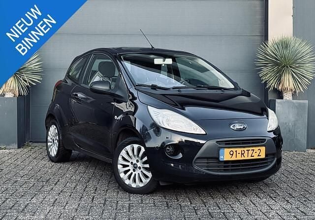 Zwart Gebruikt 2011 Ford Ka Cool & Sound Edition Hatchback | € 2.450 (Goede deal) - Afbeelding 1/4
