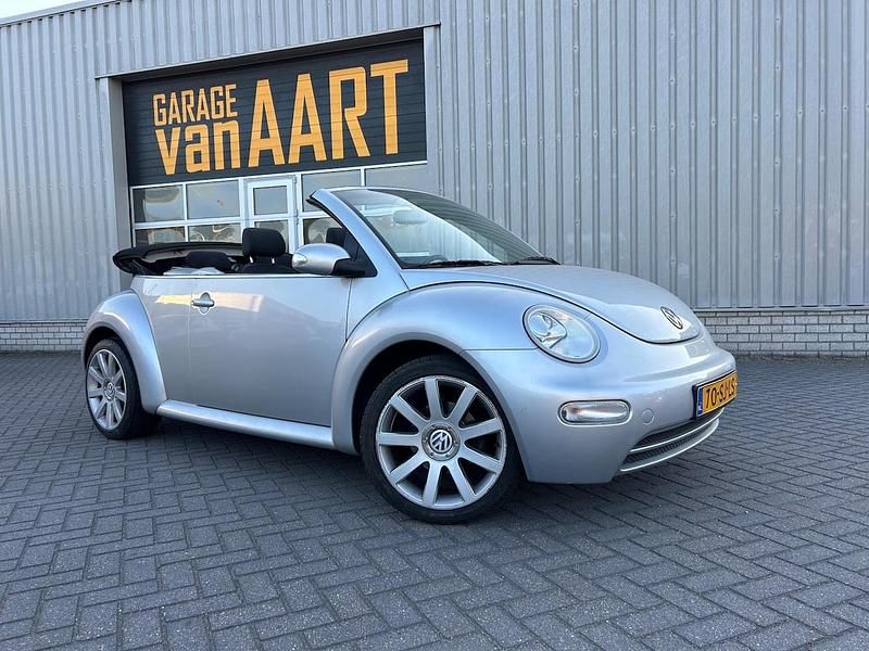 Grijs Gebruikt 2006 VW Beetle Comfortline Cabriolet | € 3.950 (Eerlijke prijs) - Afbeelding 1/4