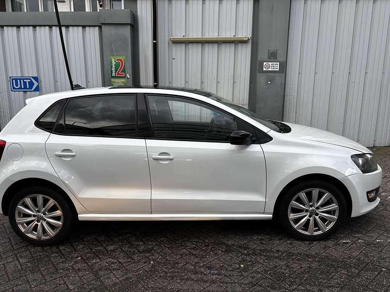 Occasion VW Polo Life 69 PK (50 kW) 2013 Wit Sedan