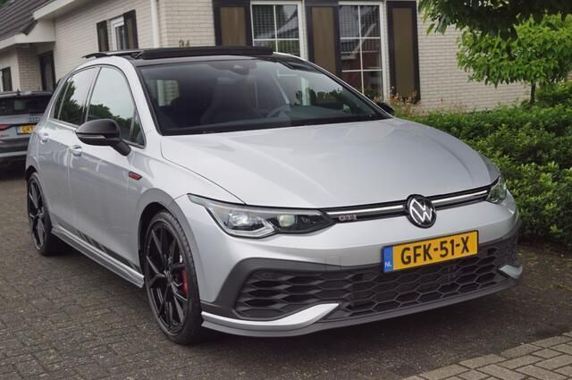 Zilver Gebruikt 2022 VW Golf VIII GTI Clubsport Hatchback | € 37.450 (Goede deal) - Afbeelding 1/4
