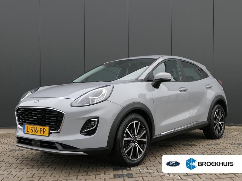 Grijs Occasion 2021 Ford Puma Titanium SUV | € 17.440 (Eerlijke prijs) - Afbeelding 1/4