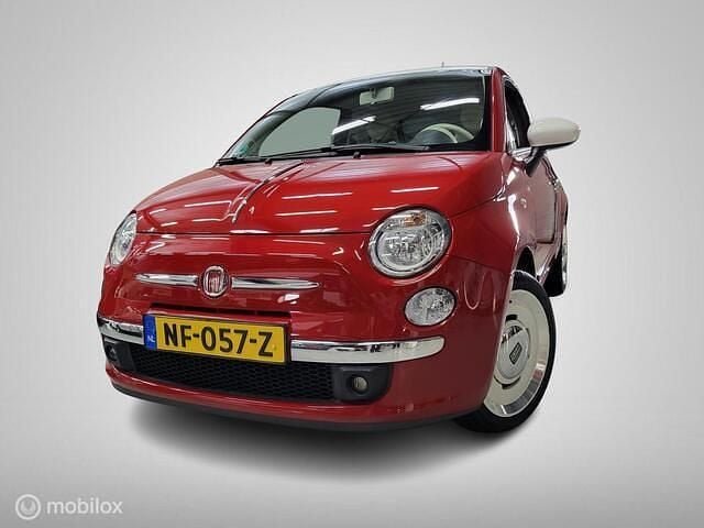 Rood Gebruikt 2015 Fiat 500 Hatchback | € 8.950 (Iets duurder) - Afbeelding 1/4