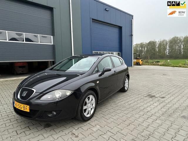 Zwart Gebruikt 2006 Seat Leon Stylance Hatchback | € 1.950 (Duur) - Afbeelding 1/4