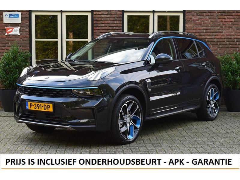 Zwart Gebruikt 2022 Lynk & Co 01 SUV | € 22.499 (Eerlijke prijs) - Afbeelding 1/4