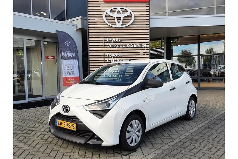 Wit Occasion 2019 Toyota Aygo Hatchback | € 9.339 (Goede deal) - Afbeelding 1/1