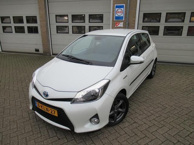 Wit Gebruikt 2013 Toyota Yaris Hatchback | € 10.750 (Eerlijke prijs) - Afbeelding 1/4