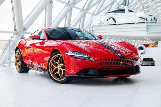 Rood Gebruikt 2024 Ferrari Roma Coupé | € 269.950 - Afbeelding 1/4