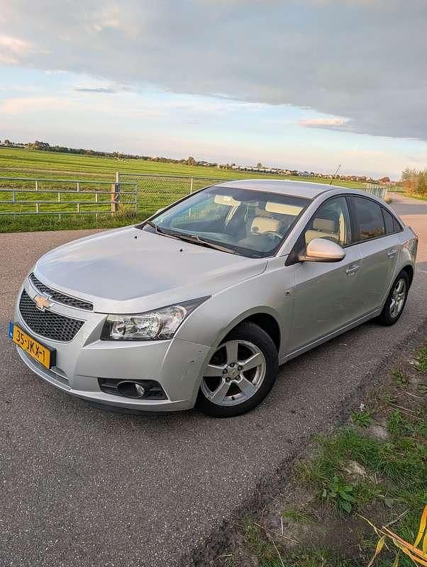 Gebruikt 2009 Chevrolet Cruze LS Sedan | € 3.250 (Goede deal) - Afbeelding 1/4