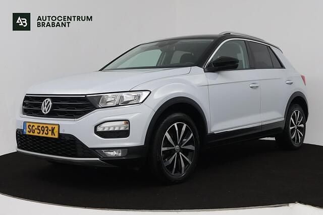 Wit Gebruikt 2018 VW T-Roc Style SUV | € 16.945 (Goede deal) - Afbeelding 1/4