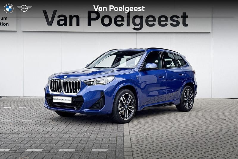 Blauw Gebruikt 2023 BMW X1 Comfort Edition SUV | € 49.900 - Afbeelding 1/4