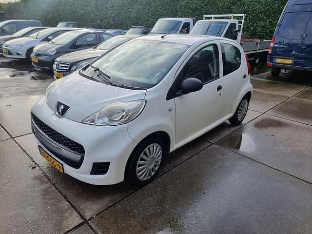 Occasion Peugeot 107 68 PK (50 kW) 2011 Wit Hatchback