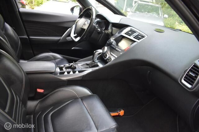 Occasion DS Automobiles DS5 Chic 165 PK (121 kW) 2016 Paars Hatchback