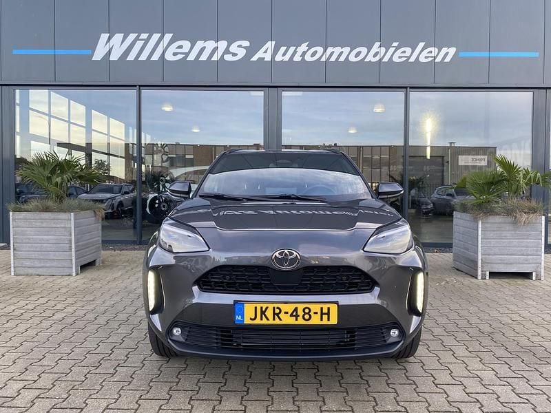 Nieuw Toyota Yaris Cross 2025 Grijs SUV