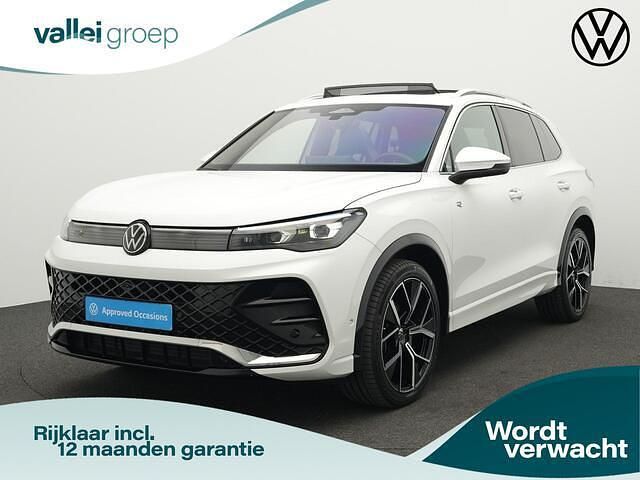 Wit Gebruikt 2024 VW Tiguan Business SUV | € 49.900 (Eerlijke prijs) - Afbeelding 1/4