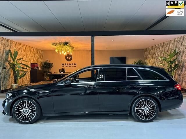 Zwart Gebruikt 2019 Mercedes 200 Stationwagen | € 29.990 (Super prijs) - Afbeelding 1/4