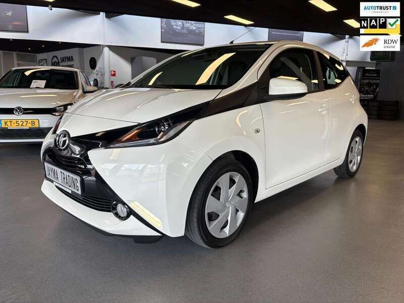Wit Gebruikt 2018 Toyota Aygo Hatchback | € 7.250 (Eerlijke prijs) - Afbeelding 1/4