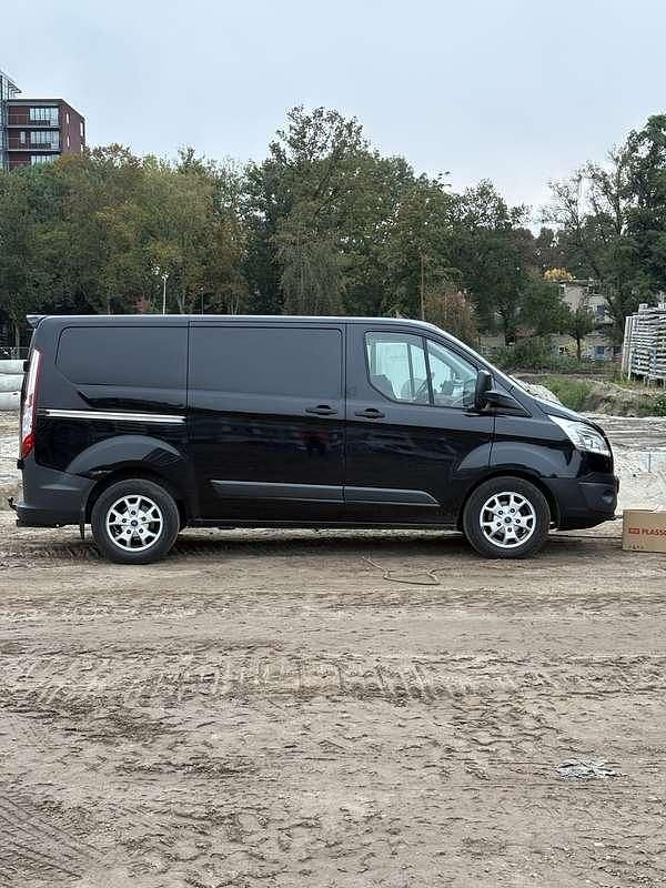 Zwart Gebruikt 2017 Ford Transit Custom Trend Van | € 10.000 (Super prijs) - Afbeelding 1/4