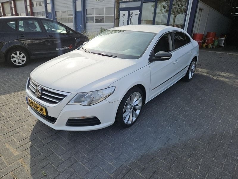 Sedan Gebruikt 2011 VW CC Sedan | € 5.990 (Eerlijke prijs) - Afbeelding 1/4