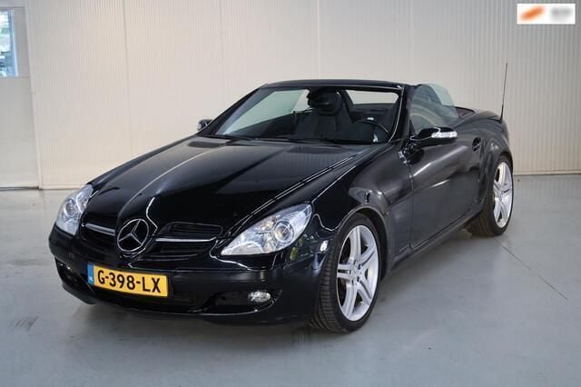 Zwart Gebruikt 2004 Mercedes SLK200 Cabriolet | € 11.500 (Iets duurder) - Afbeelding 1/4