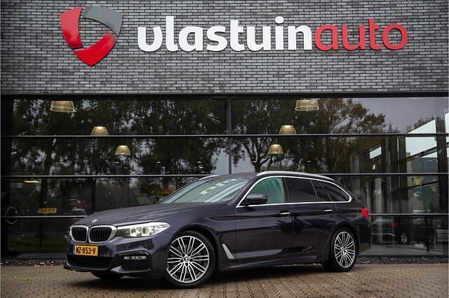 Zwart Occasion 2017 BMW 520 Executive Stationwagen | € 19.750 (Eerlijke prijs) - Afbeelding 1/4