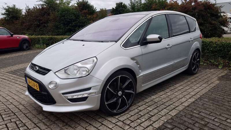Zilver Gebruikt 2011 Ford S-MAX S MPV | € 8.950 (Eerlijke prijs) - Afbeelding 1/4