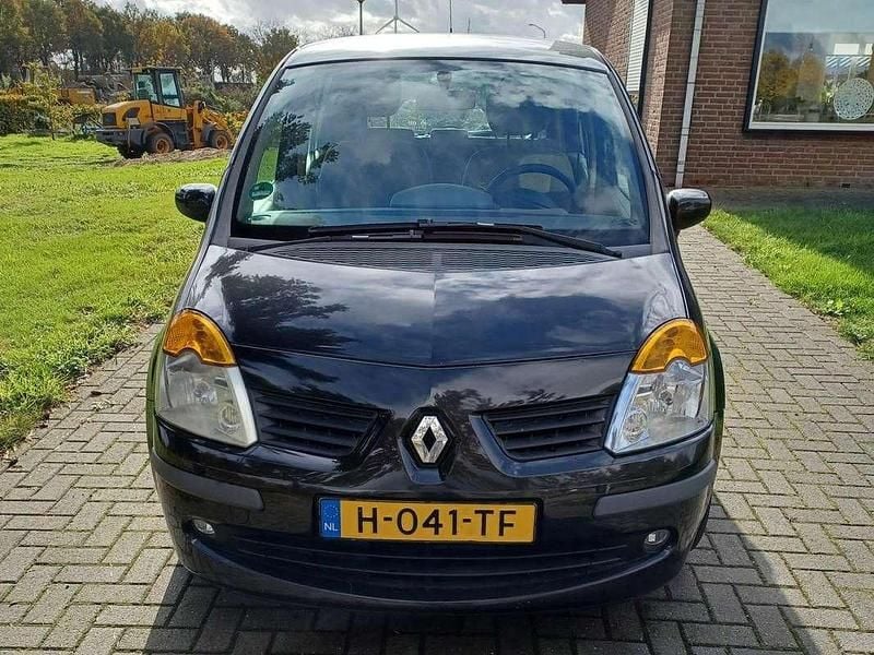 Zwart Occasion 2006 Renault Modus MPV | € 750 (Super prijs) - Afbeelding 1/4