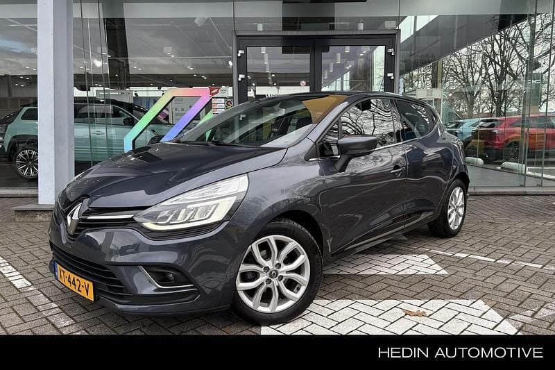 Titaniumgrijs Gebruikt 2019 Renault Clio IV Intens Hatchback | € 8.390 (Eerlijke prijs) - Afbeelding 1/4