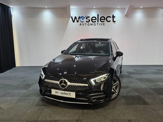 Zwart Occasion 2022 Mercedes A250 AMG line Hatchback | € 32.950 (Iets duurder) - Afbeelding 1/4