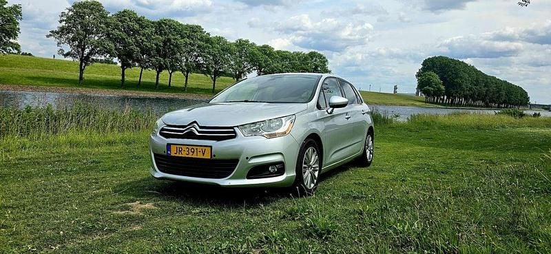 Grijs Gebruikt 2011 Citroën C4 Tendance Hatchback | € 4.500 (Eerlijke prijs) - Afbeelding 1/4