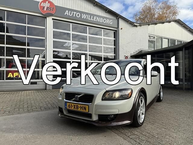 Wit Gebruikt 2007 Volvo C30 Momentum Hatchback | € 6.999 (Goede deal) - Afbeelding 1/4