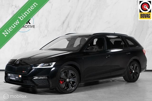 Zwart Gebruikt 2024 Skoda Octavia RS | € 38.945 (Super prijs) - Afbeelding 1/4