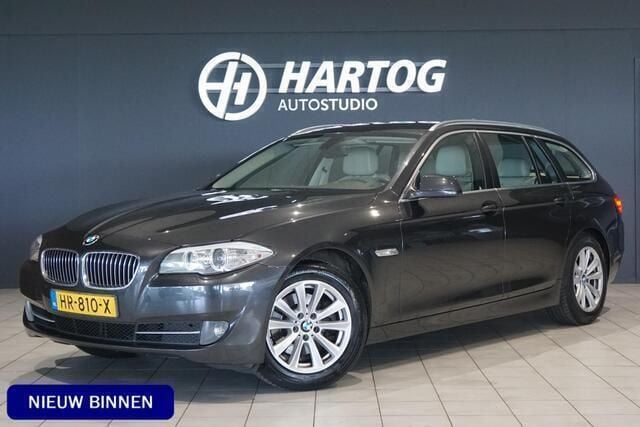 Grijs Gebruikt 2012 BMW 520 Executive Stationwagen | € 6.900 (Iets duurder) - Afbeelding 1/4