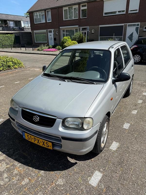Grijs Occasion 2005 Suzuki Alto GLX Hatchback | € 1.000 - Afbeelding 1/4