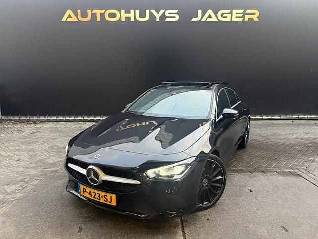 Occasion Mercedes CLA180 Business 136 PK (100 kW) 2022 Zwart (metallic) Sedan