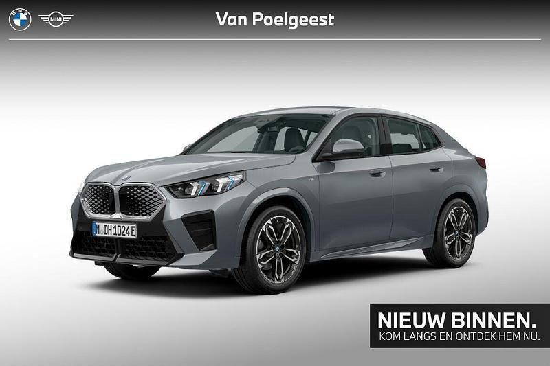 Grijs Occasion 2025 BMW iX2 M Sport SUV | € 44.900 (Iets duurder) - Afbeelding 1/4
