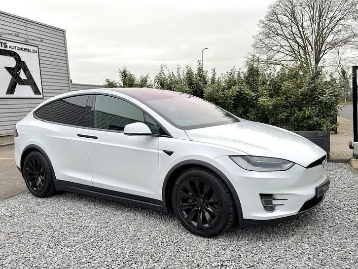 Occasion 2017 Tesla Model X SUV | € 28.950 (Eerlijke prijs) - Afbeelding 1/4