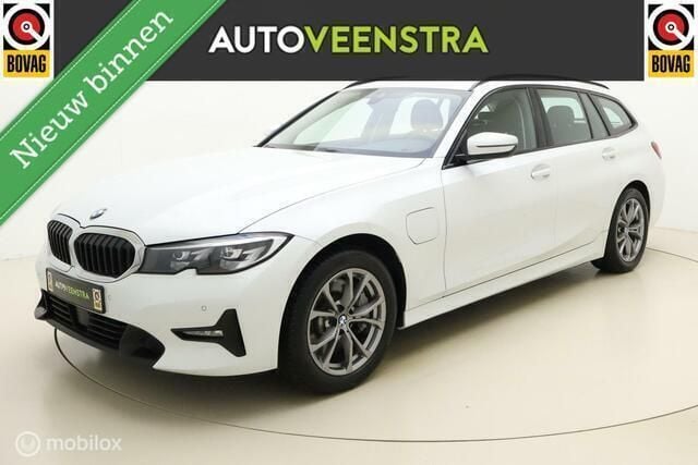 Wit Gebruikt 2021 BMW 330 Basis Stationwagen | € 21.950 (Super prijs) - Afbeelding 1/4
