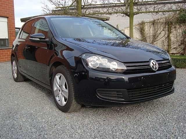 Zwart Occasion 2010 VW Golf Sedan | € 8.195 (Eerlijke prijs) - Afbeelding 1/4