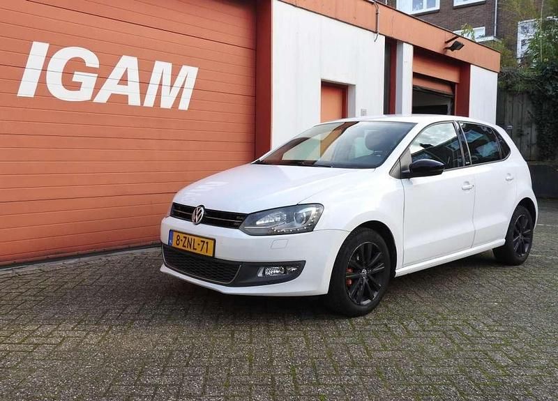 Wit Gebruikt 2011 VW CC Highline Sedan | € 6.000 - Afbeelding 1/4