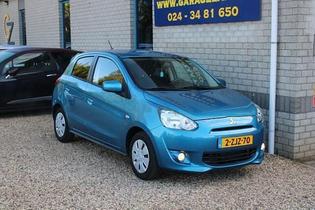 Blauw Gebruikt 2015 Mitsubishi Space Star Invite Hatchback | € 9.950 (Eerlijke prijs) - Afbeelding 1/4