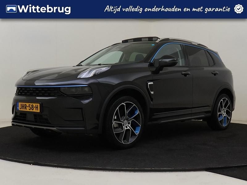Zwart Gebruikt 2023 Lynk & Co 01 SUV | € 26.925 (Eerlijke prijs) - Afbeelding 1/4