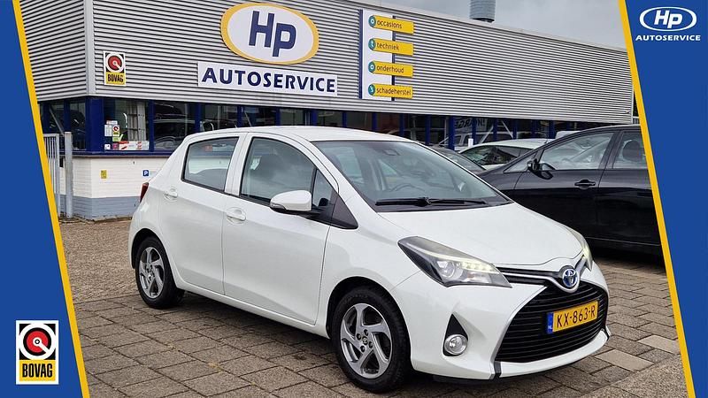 Wit Gebruikt 2017 Toyota Yaris Hybrid Trend Hatchback | € 13.500 (Goede deal) - Afbeelding 1/4