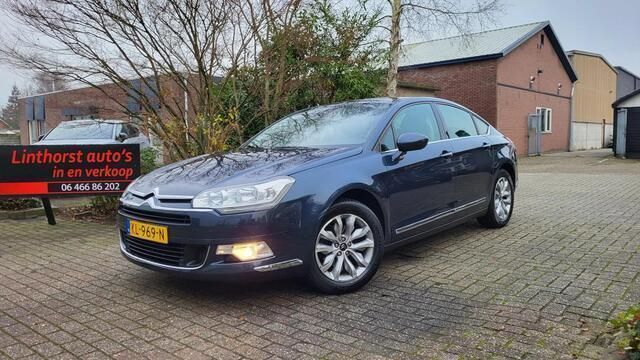 Blauw, metallic lak Gebruikt 2014 Citroën C5 Business Class Sedan | € 4.999 - Afbeelding 1/4