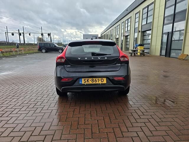 Occasion Volvo V40 Momentum 114 PK (83 kW) 2015 Zwart Hatchback