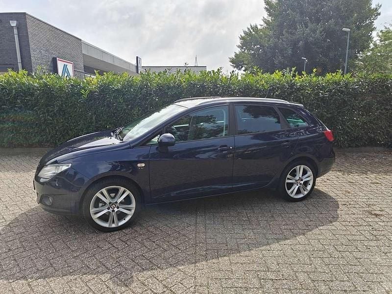 Blauw Gebruikt 2012 Seat Ibiza ST Sport Stationwagen | € 3.000 (Goede deal) - Afbeelding 1/4