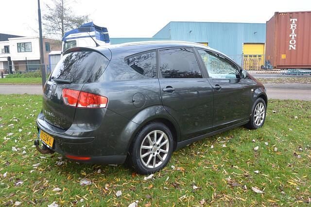 Occasion Seat Altea XL Reference 125 PK (91 kW) 2010 Grijs MPV