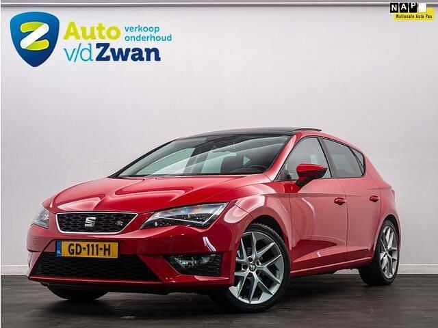 Rood Occasion 2015 Seat Leon FR Hatchback | € 9.450 (Eerlijke prijs) - Afbeelding 1/4