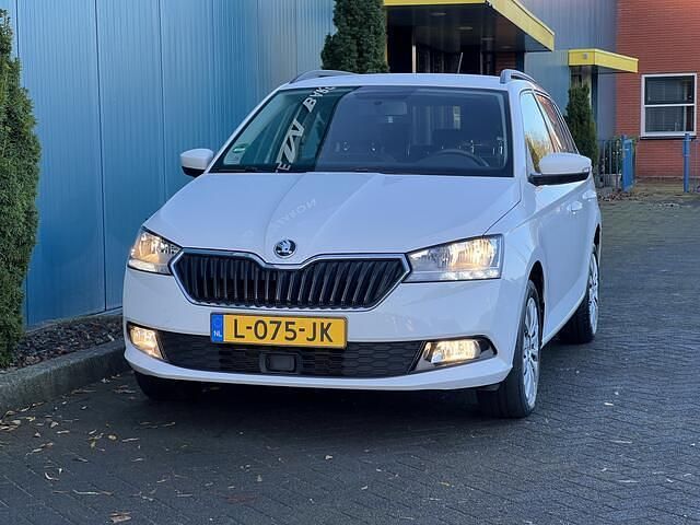 Occasion Skoda Fabia Ambition 97 PK (71 kW) 2021 Wit Stationwagen