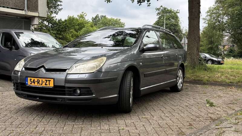Grijs Gebruikt 2005 Citroën C5 Prestige Stationwagen | € 2.000 (Duur) - Afbeelding 1/4